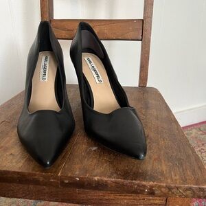 Karl Lagerfeld Black Pumps